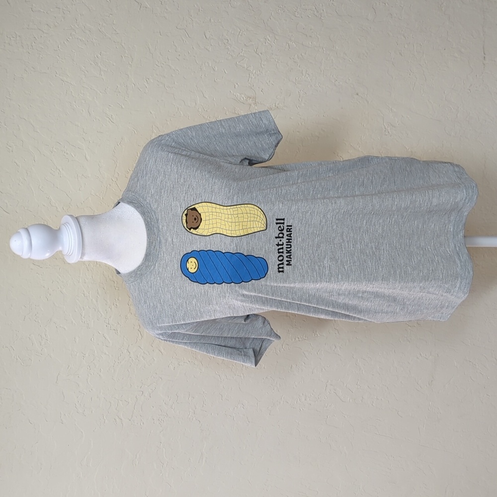 LIKE NEW Mont-bell Makuhari Gray Short Sleeve Graphic Tee Shirt Size Small